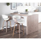 Sgabello da bancone in similpelle con gambe in legno curvato e poggiapiedi rotondo (set da 2)